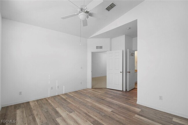 Building Photo - 4241 Bellasol Cir