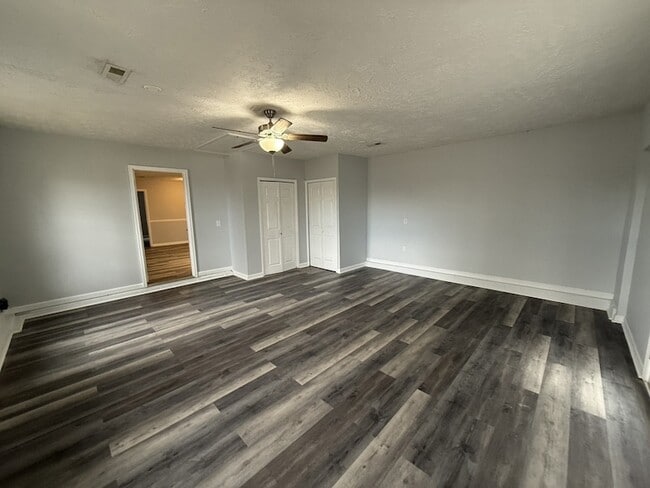 Building Photo - 1730 Azure Way