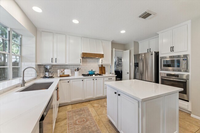 Building Photo - 178 W Greywing Cir