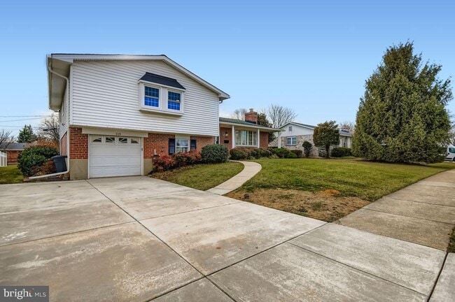 Building Photo - 119 E Padonia Rd