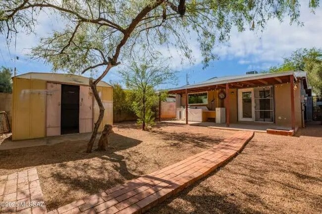 Building Photo - MICHELLE LEE FOLEY