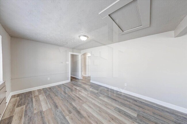 Building Photo - 3639 N Emerson Ave