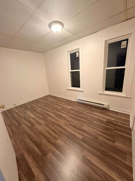 Building Photo - 1822 Highland Ave