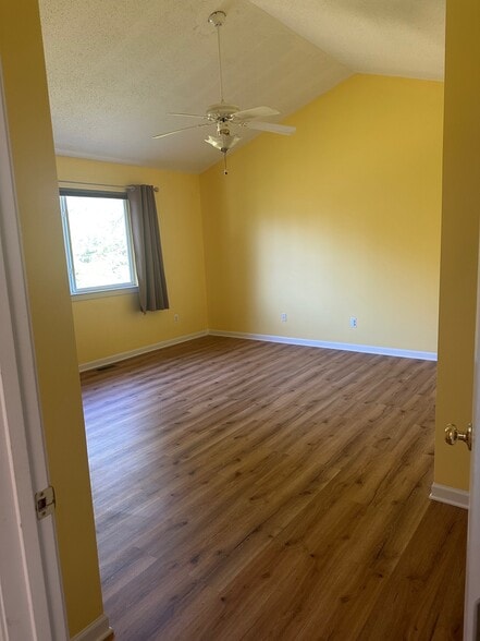 Building Photo - 3195 Otter Creek Ct