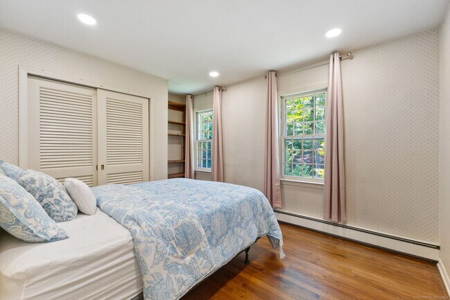 Building Photo - 52 Tannery Ln S
