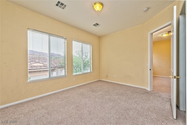 Building Photo - 220 Lorryn Ln