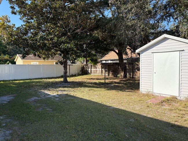 Building Photo - Nice quiet neighborhood in Arbor Ridge Area (32817)