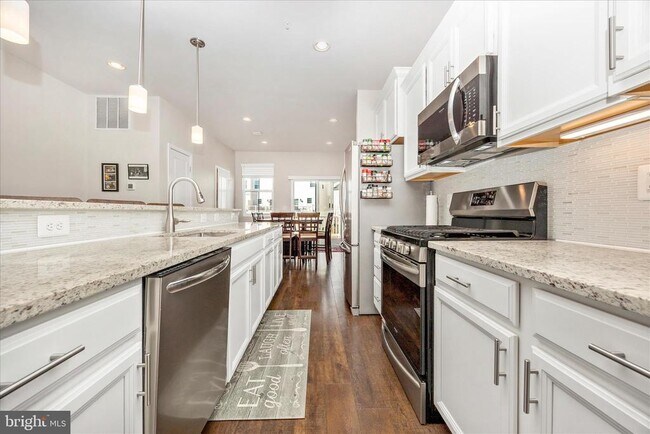 Building Photo - 5018 Judicial Wy