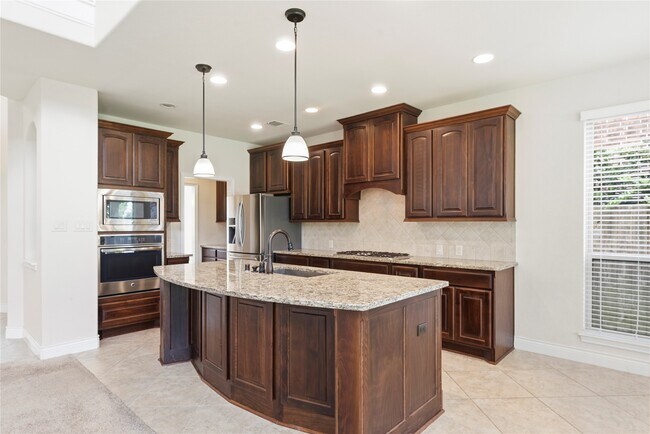 Building Photo - 20323 Mary Point Ln