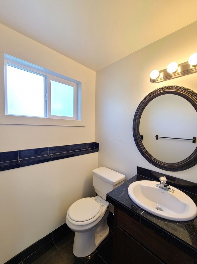 Building Photo - $2,400.00 - 4 Bed / 2 Bath Home in Upper South Hill with Large Backyard