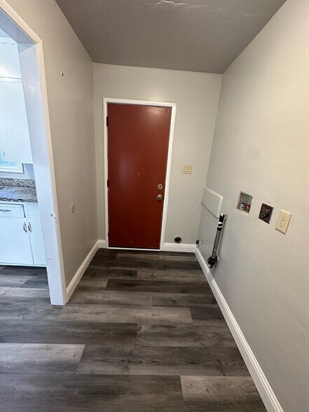 Building Photo - 6340 Watt Ave