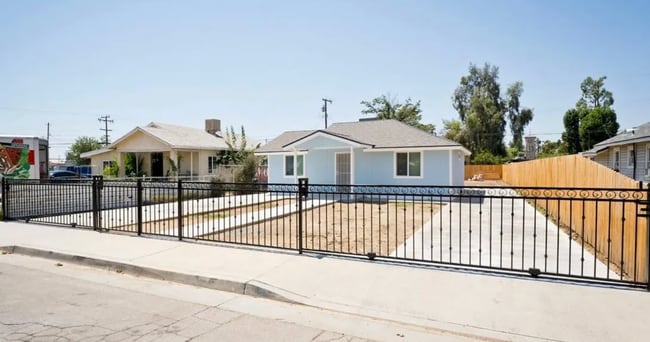 Building Photo - 3619 L St