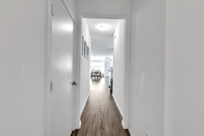Building Photo - 6013 Amalea Ln