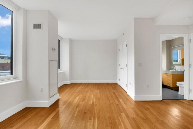 Building Photo - 0 bedroom in Brooklyn NY 11217