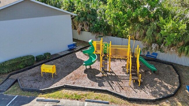 Building Photo - 8307 Royal Sand Cir