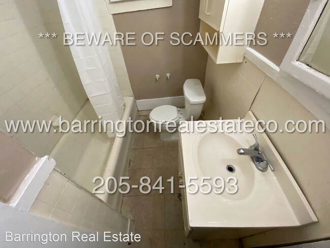 Building Photo - 3 br, 1 bath House - 2604 Court R