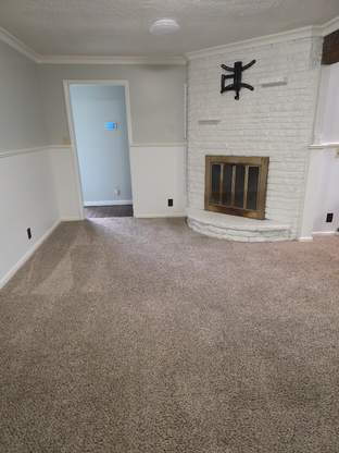 Building Photo - "Spacious 3-Bedroom Gem with 2300 Sq Ft in...
