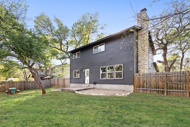 Building Photo - 7909 Manassas Dr