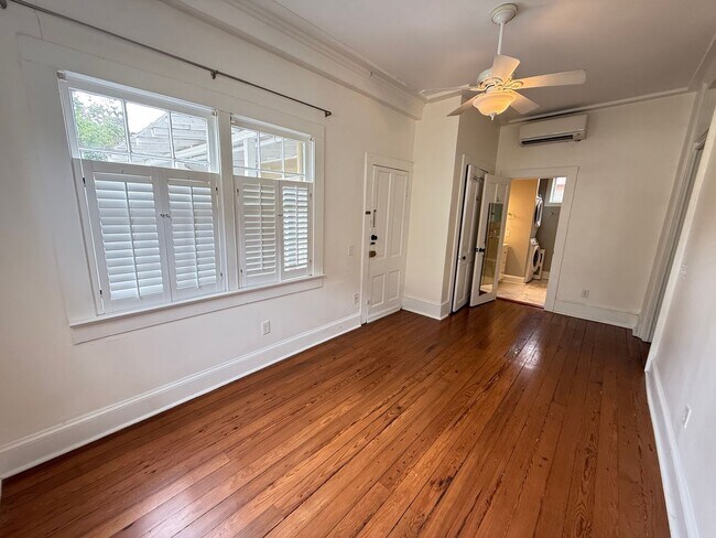 Building Photo - 1 Bedroom 1 Bath Condo in Harleston Villag...