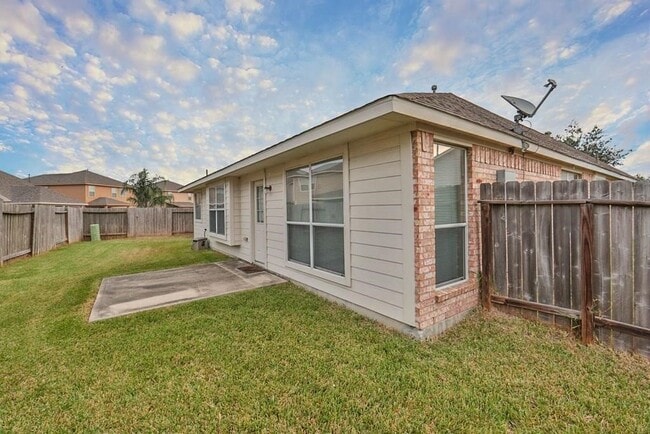 Building Photo - 20542 Avery Grove Ct