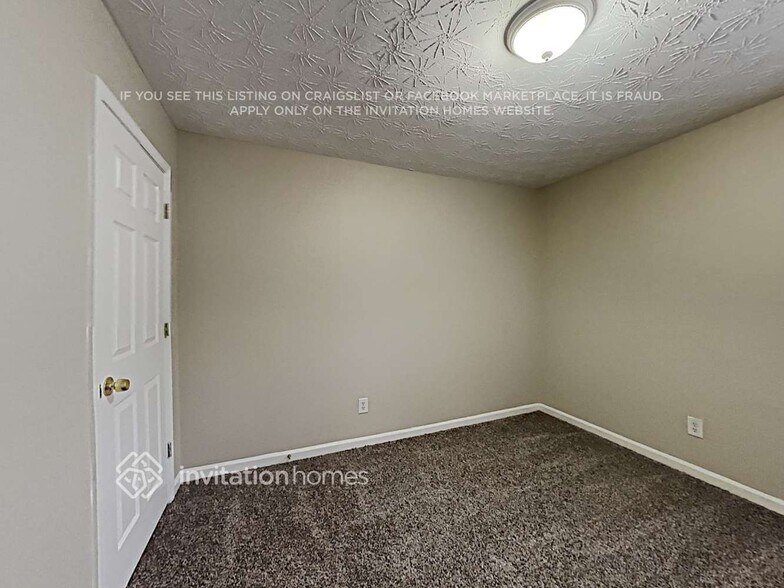 Building Photo - 424 Spring Head Ct