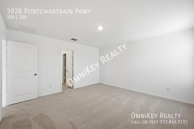 Building Photo - 3928 Pontchartrain Pkwy