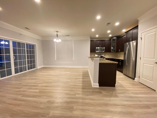 Building Photo - 107 Corning Fairbanks Way