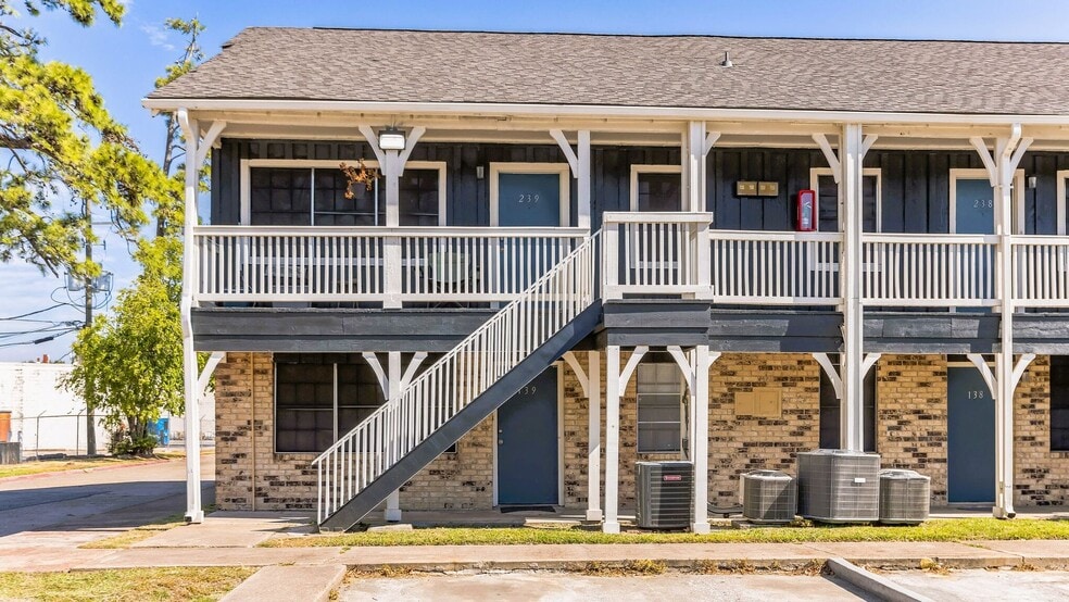 Building Photo - Sussex Manor Apartments