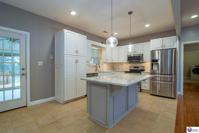 Building Photo - 45 Crosslin Ct