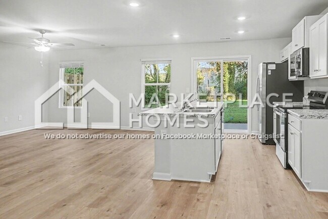 Building Photo - 4159 Hudson Ct SW