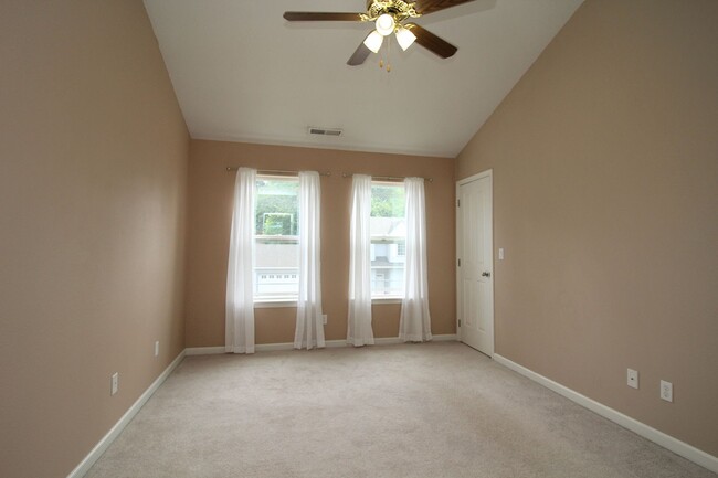 Building Photo - 16255 SE Blooming Ln