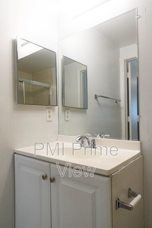 Building Photo - 11040 SW 196th St