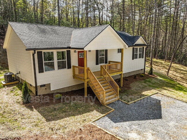 Building Photo - 70 Erwin Hill Dr