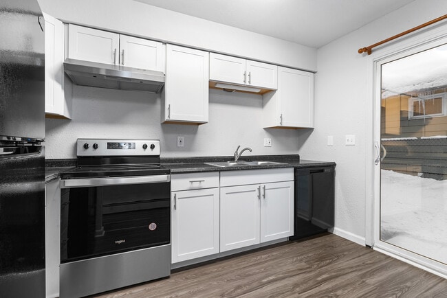 New Kitchen - 508 N Bliss St
