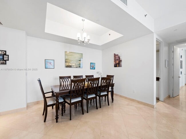 Building Photo - 15901 Collins Ave