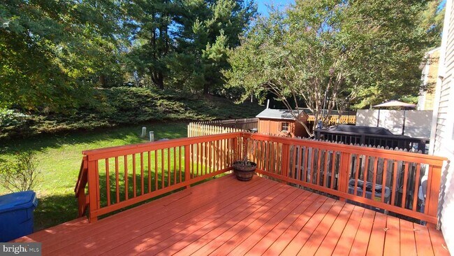 Building Photo - 12151 Stallion Ct