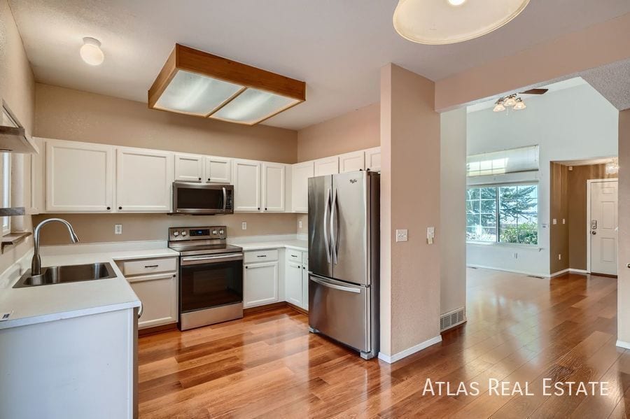 Building Photo - 4827 Ardley Dr