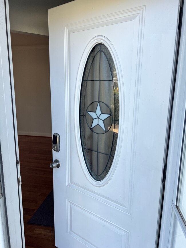 Building Photo - 4390 Harvest Ln