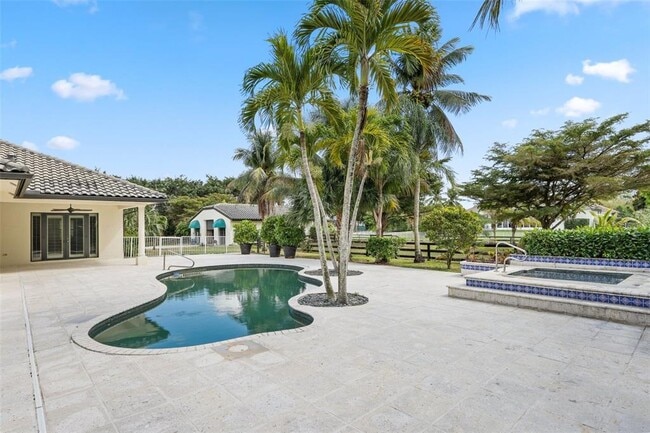 Building Photo - 10630 El Caballo Ct