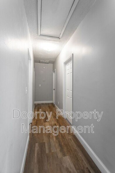 Building Photo - 2012 Cushman St