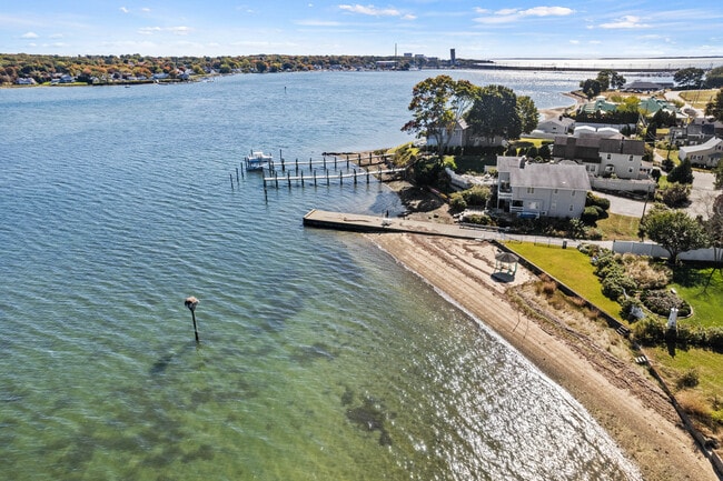 Building Photo - 14 High St