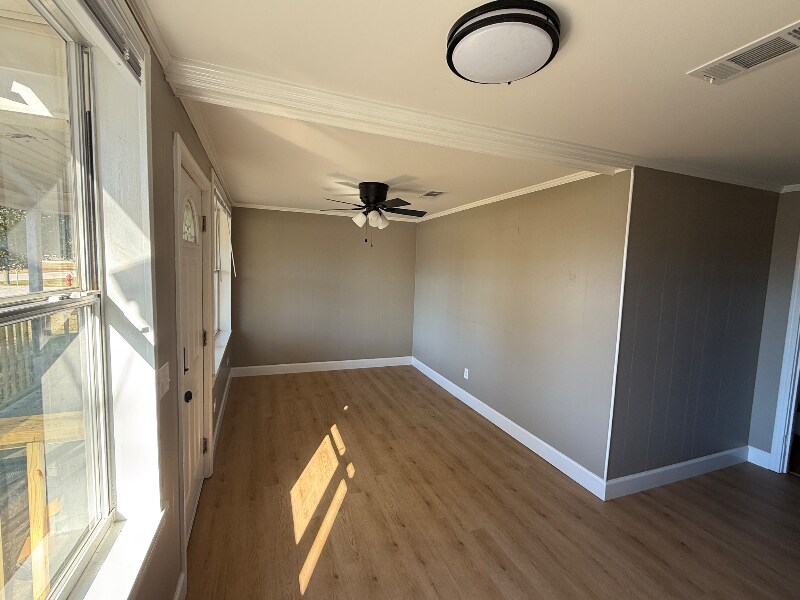 Building Photo - 201 Forest Ave