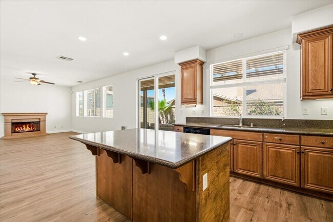 Building Photo - 37559 Durwent Dr