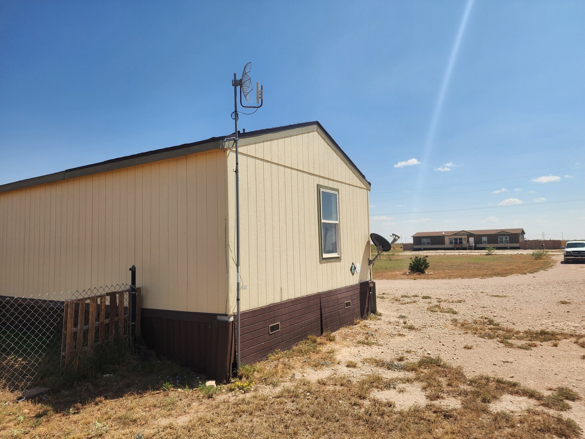Building Photo - 7301 E County Road 62