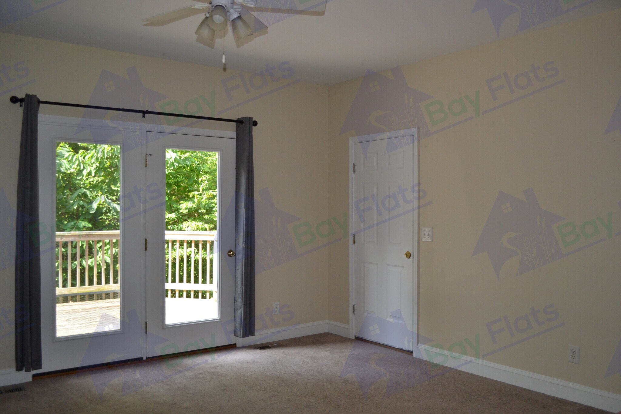 Living area with front door. - 41195 Friendship Ct