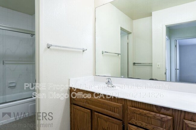 Building Photo - 3990 Mahaila Ave