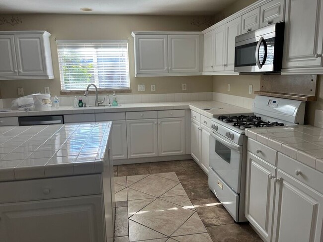 Building Photo - 31807 Empresa Cir