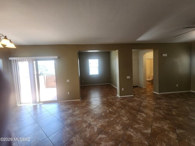 Building Photo - 10615 E Native Rose Trail