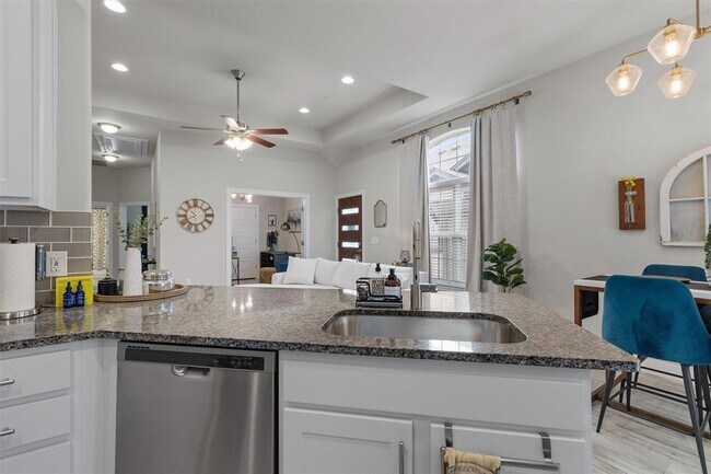 Building Photo - 127 Thelonious Dr