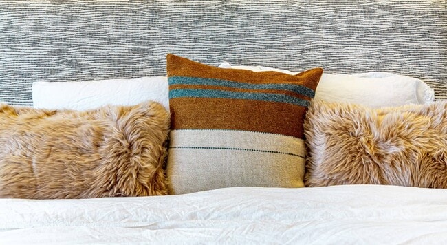 Building Photo - 21 Old Stone Hwy